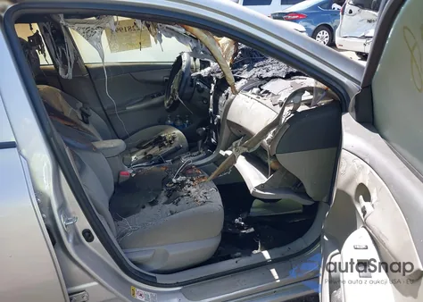 2010 Toyota Corolla Le z USA, uszkodzony, nr VIN 1NXBU4EEXAZ356356